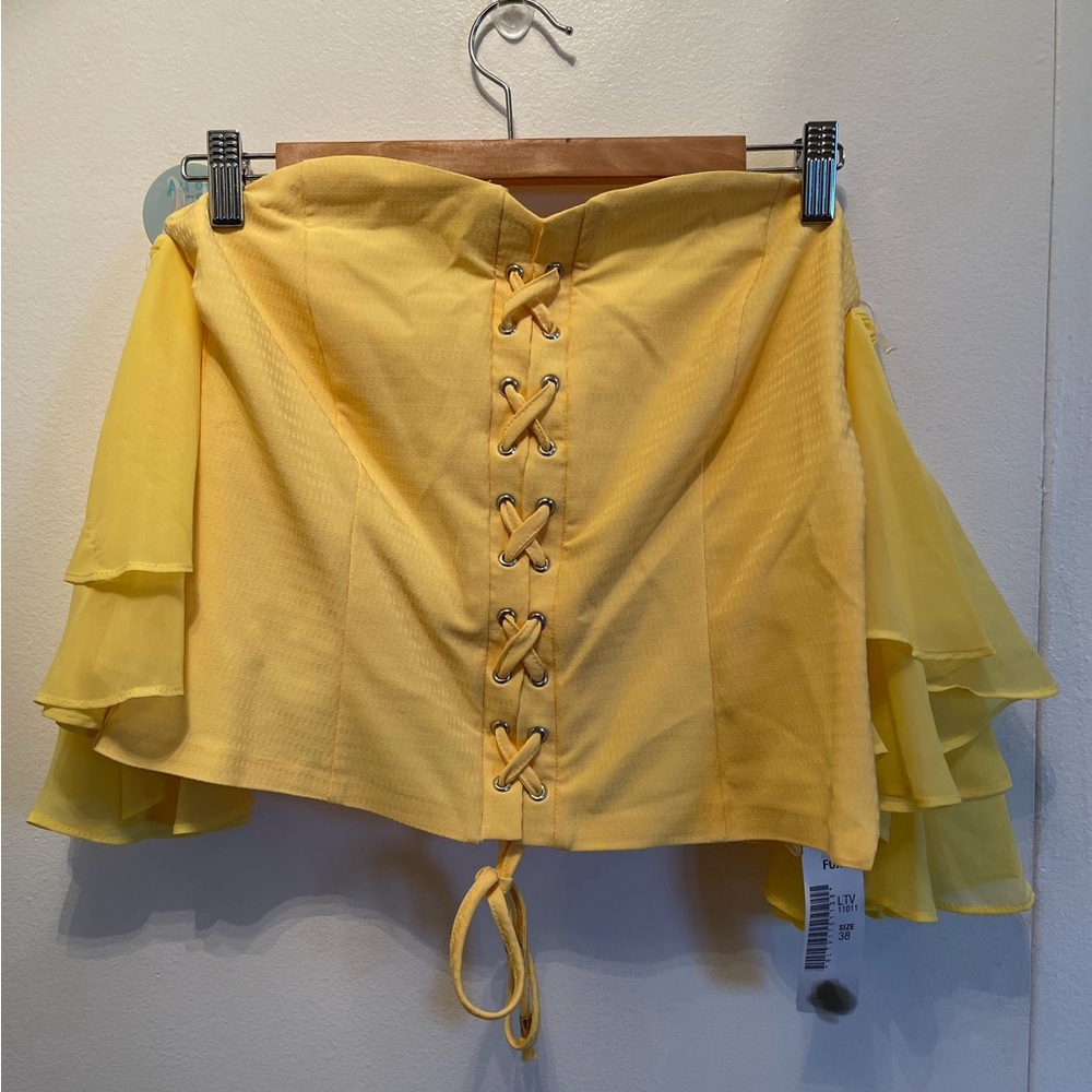 New! Sexy Cropped Yellow Blouse Strapless Womens Top. Size S with Flared Sleeves